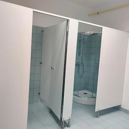 Prenocisca Center Mir In Dobro בית הארחה