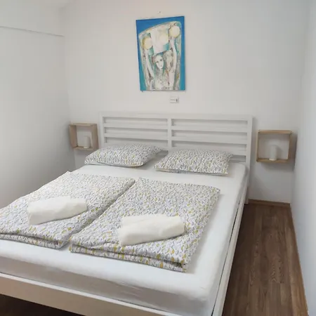 Prenocisca Center Mir In Dobro *