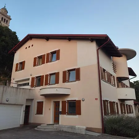 Prenocisca Center Mir In Dobro Solkan