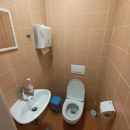 Prenocisca Center Mir In Dobro * Solkan