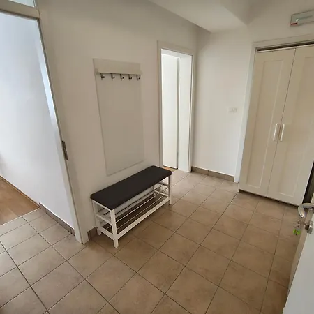 Prenocisca Center Mir In Dobro Pensión