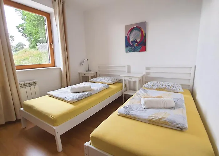 Prenocisca Center Mir In Dobro * Solkan