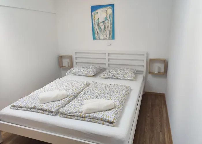 Prenocisca Center Mir In Dobro *