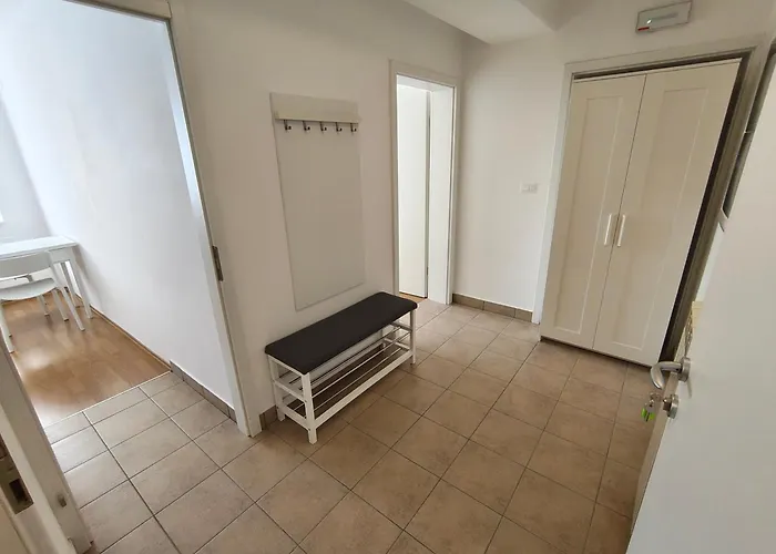 Prenocisca Center Mir In Dobro Affittacamere