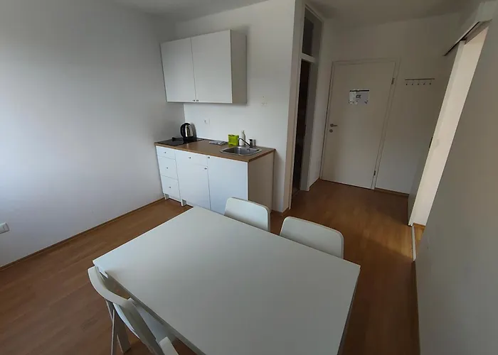 Prenocisca Center Mir In Dobro *